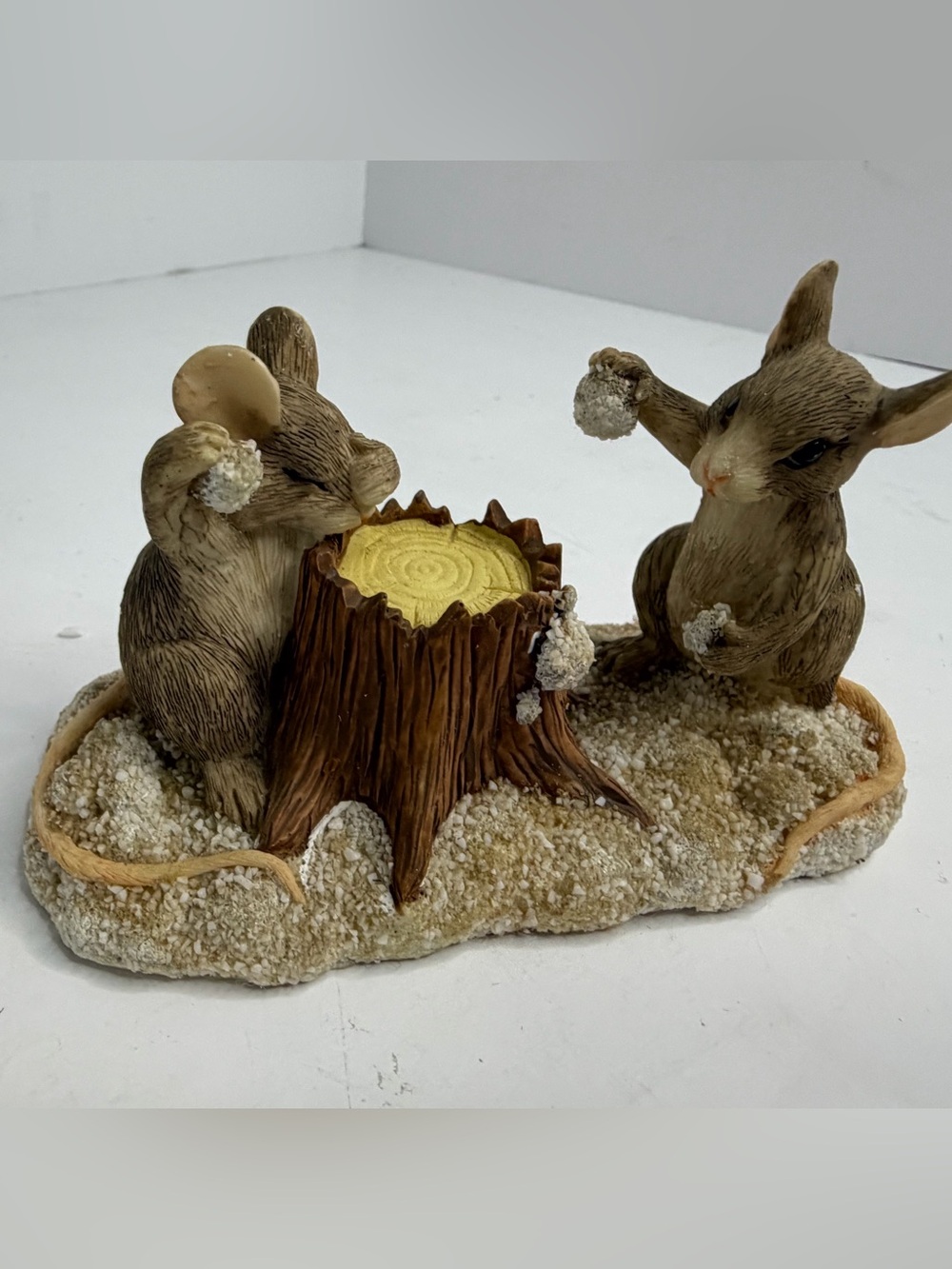 Charming Tails Fitz & Floyd “The Snowball Fight” Mouse Figurine #87/570 In box